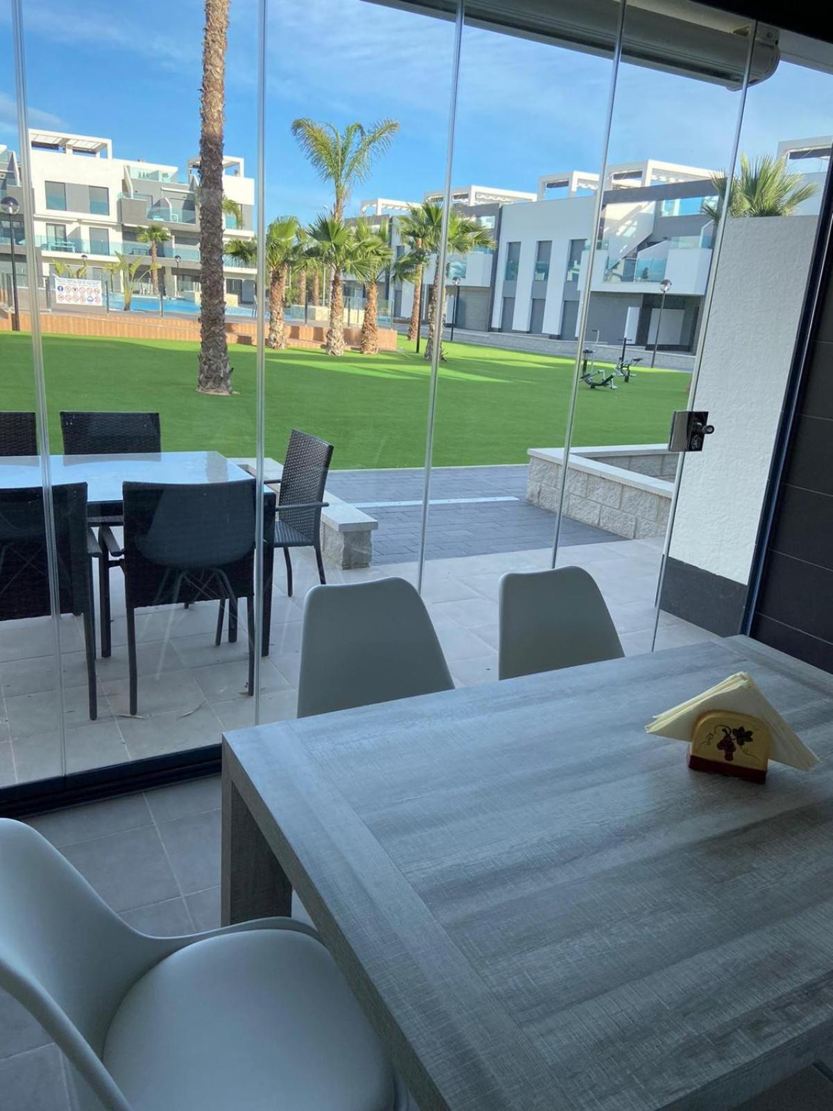 Oasis Beach El Raso Guardamar Torre La Mata Exterior foto